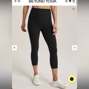 Black Beyond Yoga pocket legging